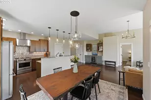 1611 Ash St, North Bend, OR 97459 - Photo 11