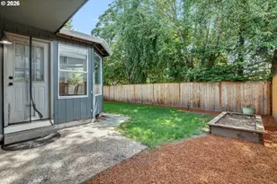 21267 NW Cannes Dr, Portland, OR 97229 - Photo 33