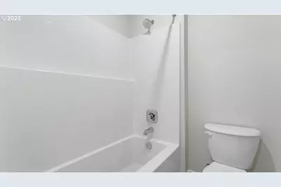 16713 SE Wintergreen St, Happy Valley, OR 97086 - Photo 17