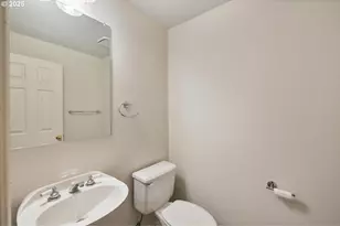 6217 S Virginia Ave, Portland, OR 97239 - Photo 19