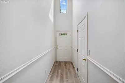 6217 S Virginia Ave, Portland, OR 97239 - Photo 9