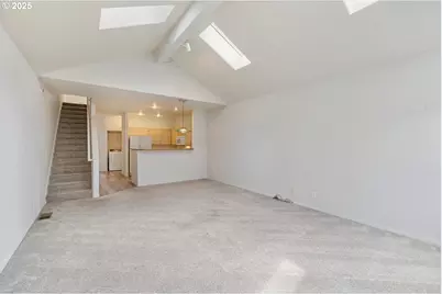 6217 S Virginia Ave, Portland, OR 97239 - Photo 13