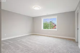 195 Iowa St, Silverton, OR 97381 - Photo 23