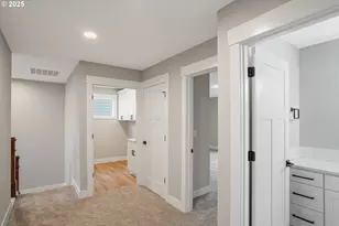 195 Iowa St, Silverton, OR 97381 - Photo 29