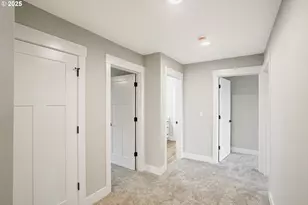 195 Iowa St, Silverton, OR 97381 - Photo 21