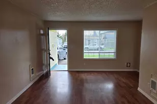 1306 S 3rd Ave, Kelso, WA 98626 - Photo 5