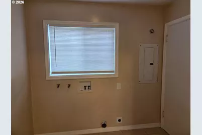 1306 S 3rd Ave, Kelso, WA 98626 - Photo 19