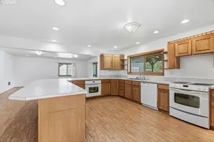 156 Williams Ave, Kelso, WA 98626 - Photo 5