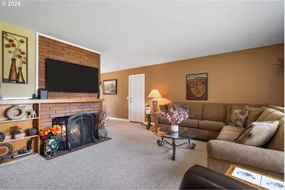 3720 SE 166th Ave, Portland, OR 97236 - Photo 5