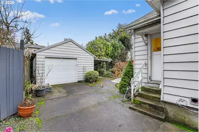 3425 NE Tillamook St, Portland, OR 97212 - Photo 29