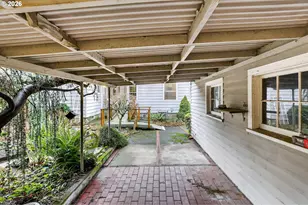 3425 NE Tillamook St, Portland, OR 97212 - Photo 31