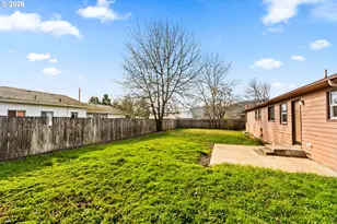 469 NE Sterling Dr, Roseburg, OR 97470 - Photo 25