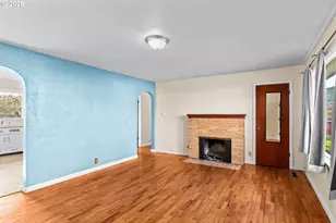 469 NE Sterling Dr, Roseburg, OR 97470 - Photo 7