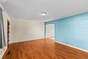 469 NE Sterling Dr, Roseburg, OR 97470 - Photo 9