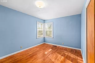 469 NE Sterling Dr, Roseburg, OR 97470 - Photo 17