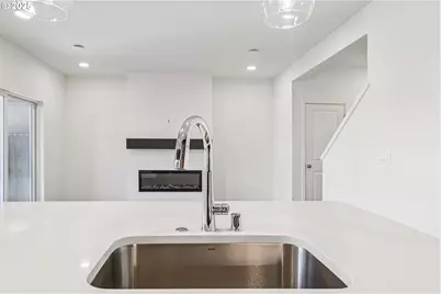 1730 NW 18th St, Battle Ground, WA 98604 - Photo 9