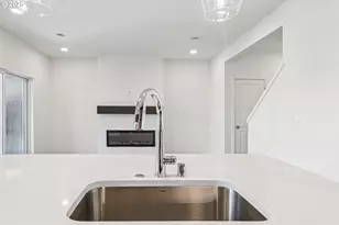 1730 NW 18th St, Battle Ground, WA 98604 - Photo 9