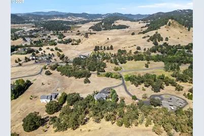 425 Cross Creek Dr, Roseburg, OR 97471 - Photo 45