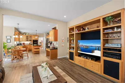 425 Cross Creek Dr, Roseburg, OR 97471 - Photo 17