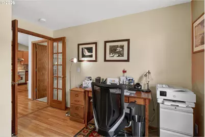 325 Bushnell Ln, Eugene, OR 97404 - Photo 15