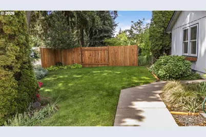 325 Bushnell Ln, Eugene, OR 97404 - Photo 29