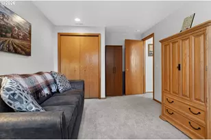 325 Bushnell Ln, Eugene, OR 97404 - Photo 21