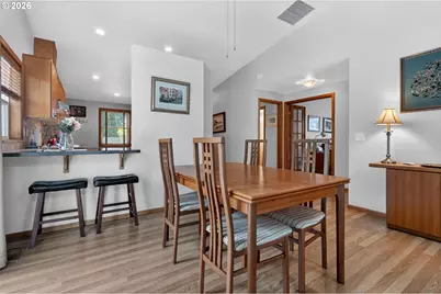 325 Bushnell Ln, Eugene, OR 97404 - Photo 11