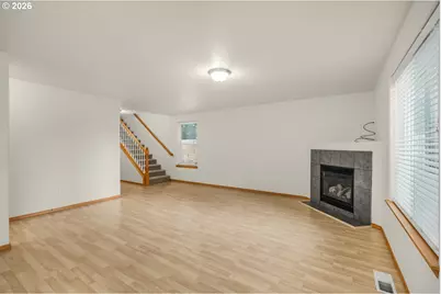 1901 SE 177th Ave, Portland, OR 97233 - Photo 3