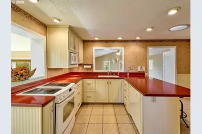 1060 Silver Falls Dr NE, Silverton, OR 97381 - Photo 27