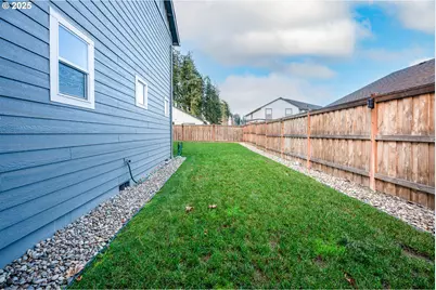 792 S 52nd Pl, Springfield, OR 97478 - Photo 35