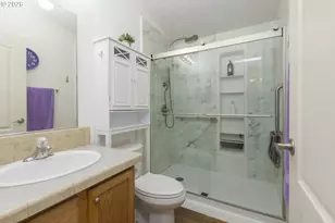 11584 SW Royal Villa Dr, Portland, OR 97224 - Photo 27