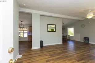 11584 SW Royal Villa Dr, Portland, OR 97224 - Photo 5