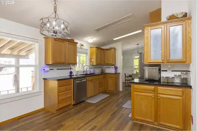11584 SW Royal Villa Dr, Portland, OR 97224 - Photo 13