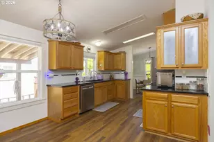 11584 SW Royal Villa Dr, Portland, OR 97224 - Photo 13
