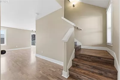 967 E 16th St, Lafayette, OR 97127 - Photo 11