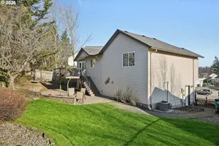 1882 SW Spence Ave, Troutdale, OR 97060 - Photo 37