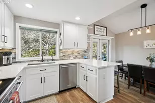 1882 SW Spence Ave, Troutdale, OR 97060 - Photo 17