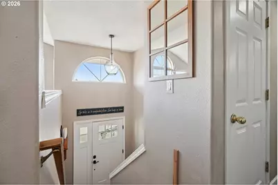 1882 SW Spence Ave, Troutdale, OR 97060 - Photo 5