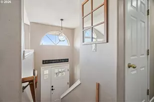 1882 SW Spence Ave, Troutdale, OR 97060 - Photo 5