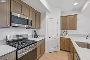 1121 N Auburn Pl, Ridgefield, WA 98642 - Photo 17