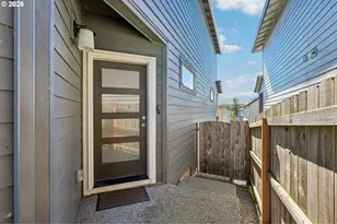 1121 N Auburn Pl, Ridgefield, WA 98642 - Photo 5