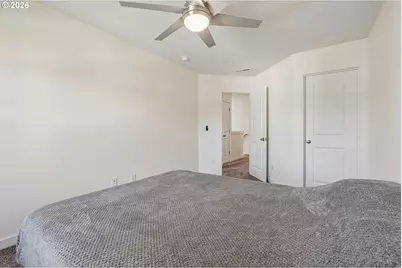 1121 N Auburn Pl, Ridgefield, WA 98642 - Photo 27