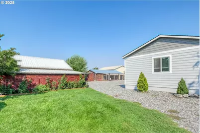 256 NW Jewell Ct, Irrigon, OR 97844 - Photo 45