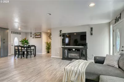 256 NW Jewell Ct, Irrigon, OR 97844 - Photo 5