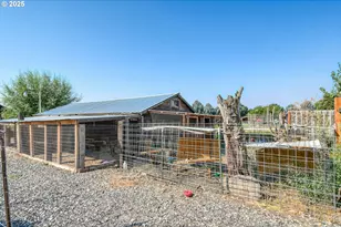 256 NW Jewell Ct, Irrigon, OR 97844 - Photo 33