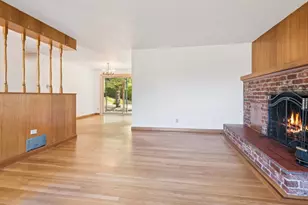 10426 SE Lincoln Ct, Portland, OR 97216 - Photo 7