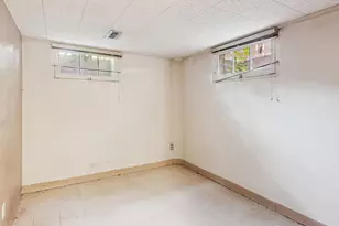 10426 SE Lincoln Ct, Portland, OR 97216 - Photo 29