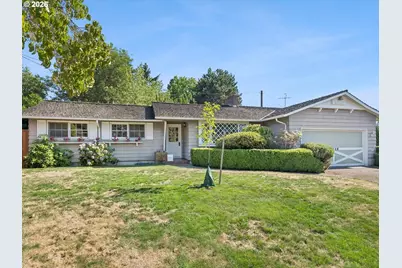 10426 SE Lincoln Ct, Portland, OR 97216 - Photo 1