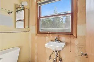 10426 SE Lincoln Ct, Portland, OR 97216 - Photo 23