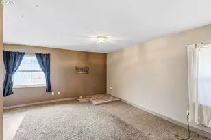 12510 SE Raymond St, Portland, OR 97236 - Photo 5